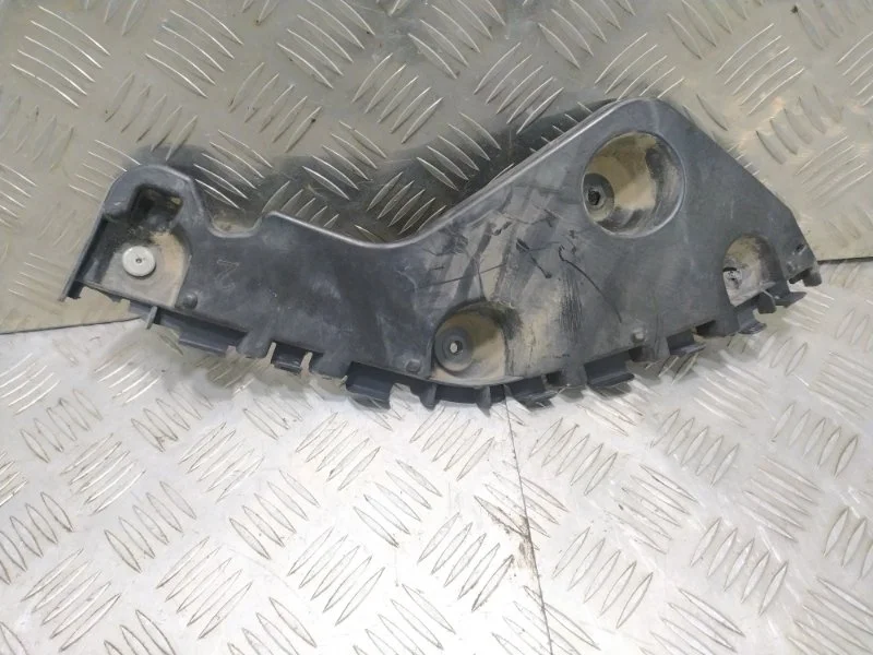 Кронштейн заднего бампера Renault Duster 2009-2014 622214225R HSA K4MA606, задний левый