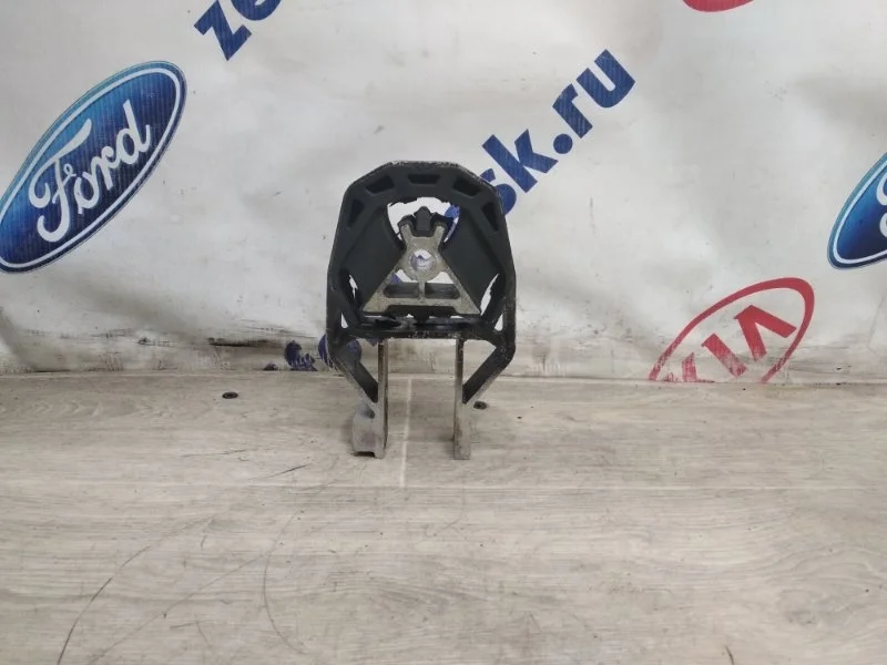Подушка кпп FORD FOCUS 3 2013