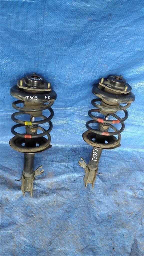 Б.у. амортизатор  (2шт) NISSAN X-TRAIL T30 NISSAN X-TRAIL T30