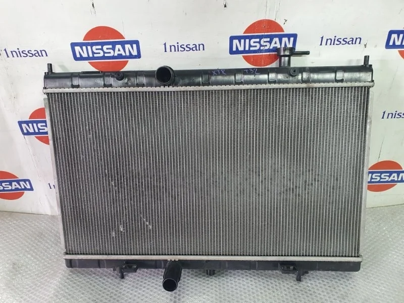 Радиатор охлаждения двигателя Nissan 19.03.2023 214104CM0C, передний