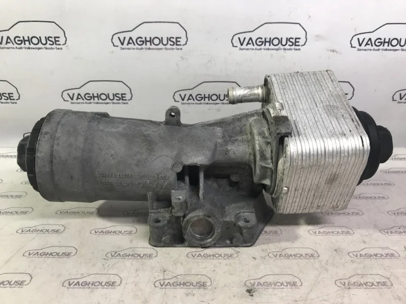 Корпус масляного фильтра Volkswagen Passat B6 3С