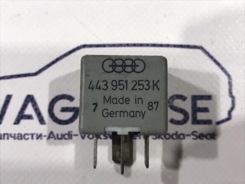 Реле Audi 100 1994