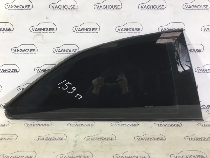 Форточка задняя правая Audi S5 8T 4.2 CAU 2008
