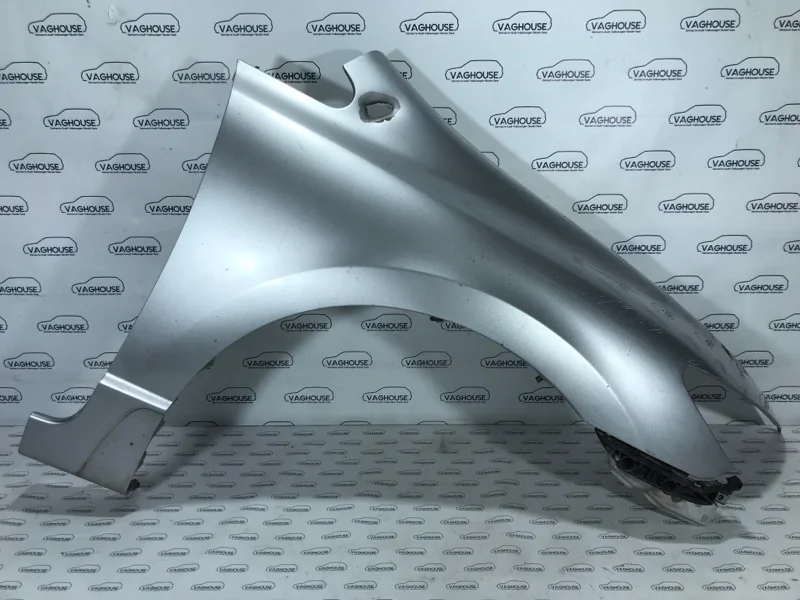 Крыло переднее правое Honda Civic 4d 1.8 R18A1