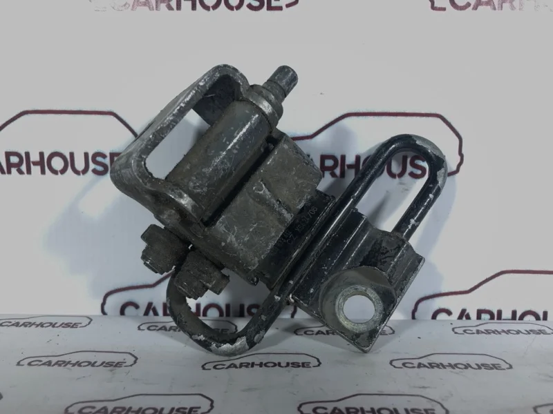 Петля двери задняя правая Audi Q7 4.2 BAR 2006