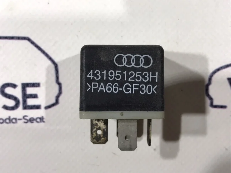 Реле обограва стекла Audi A6 C5 2001
