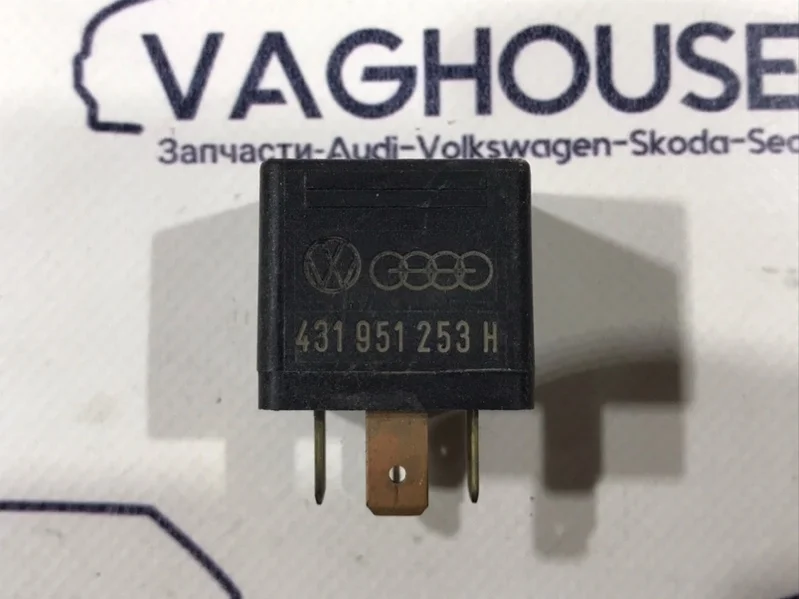 Реле Audi A6 C5 2004