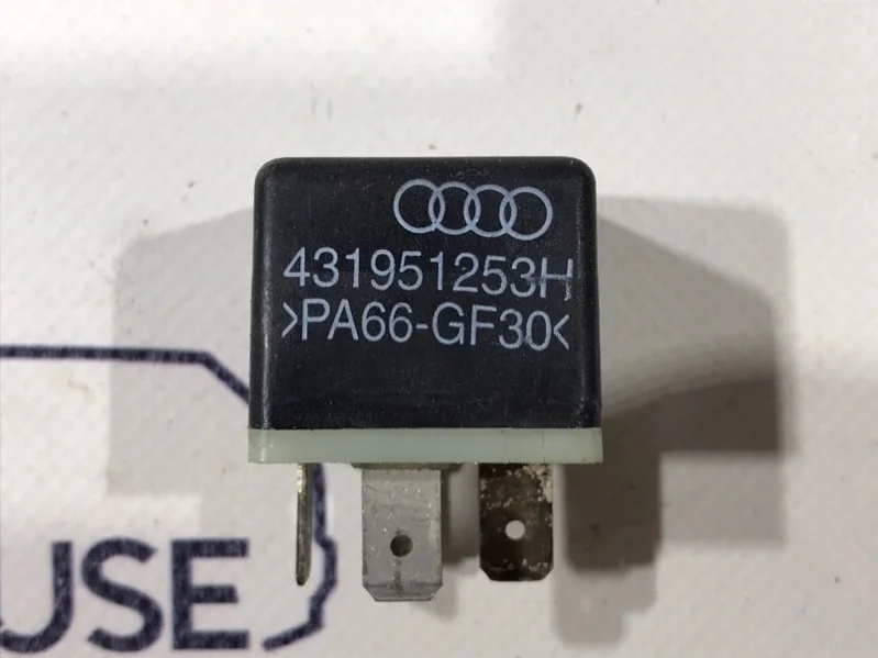 Реле Audi A6 C5 2004