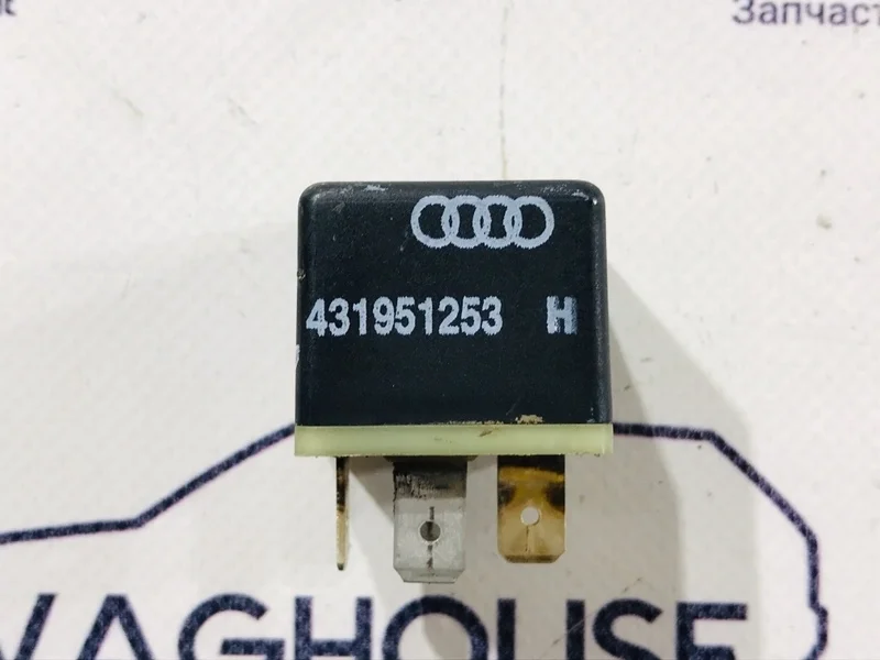 Реле Audi 100 C4 2.3 AAR 1992