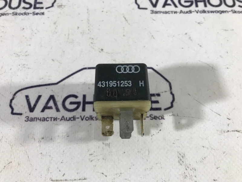 Реле Audi A6 C5 2004