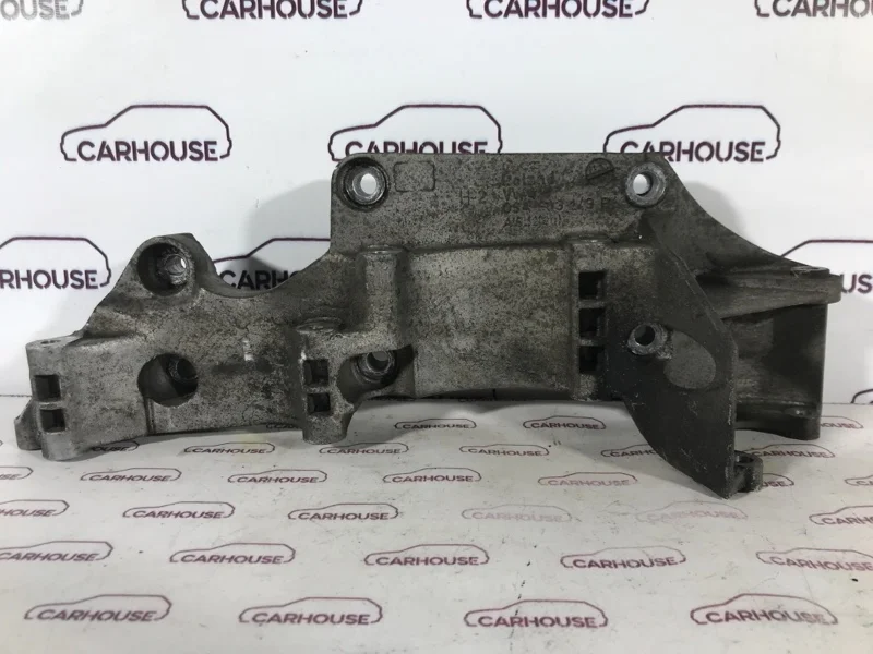 Кронштейн генератора Volkswagen Golf MK4 1.6 AKL