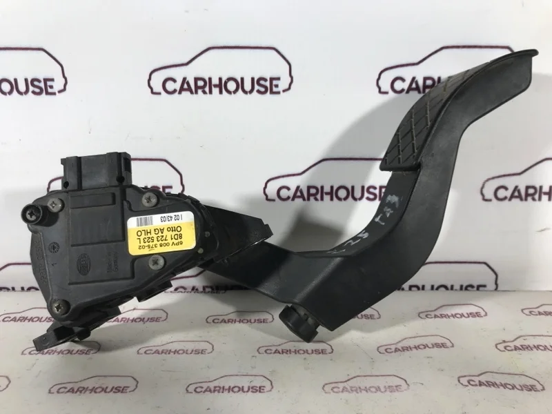 Педаль газа Volkswagen Passat B5+ 1.8T AWM 2002