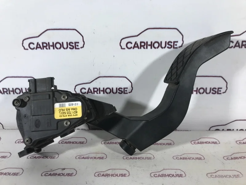 Педаль газа Volkswagen Passat B5+ 1.8T AWM