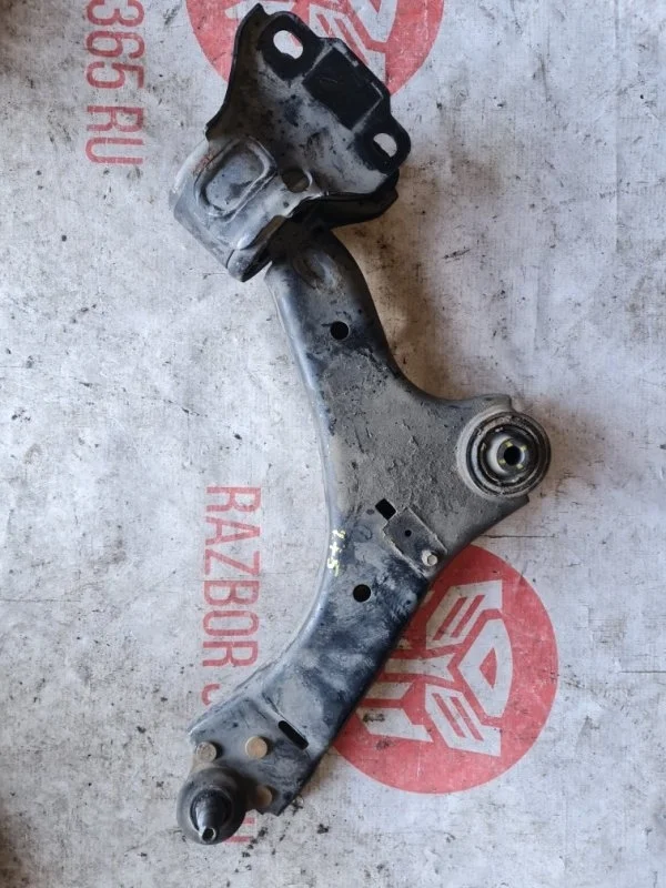 Рычаг подвески Volvo V70 2009 BW