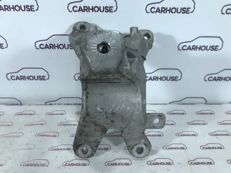 Кронштейн двигателя правый Audi A4 B8 1.8 CDH