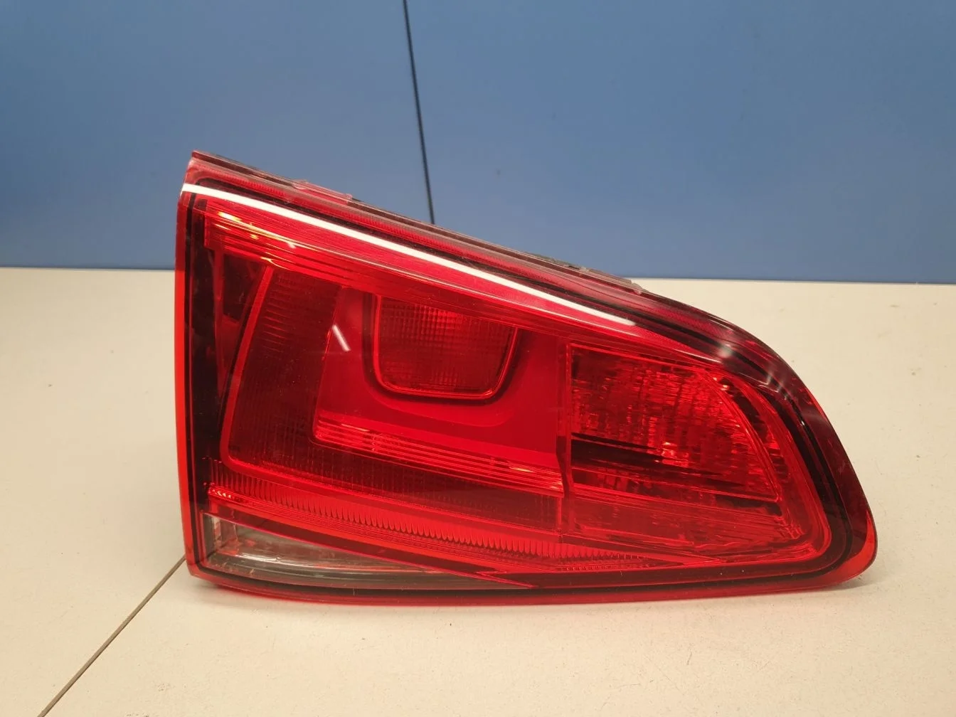 Фонарь в крышку левый для Volkswagen Golf 7 2012-2020