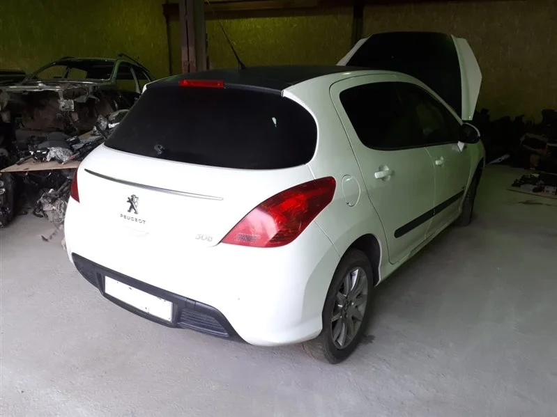 Продажа Peugeot 308 1.6 (120Hp) (EP6) FWD MT по запчастям