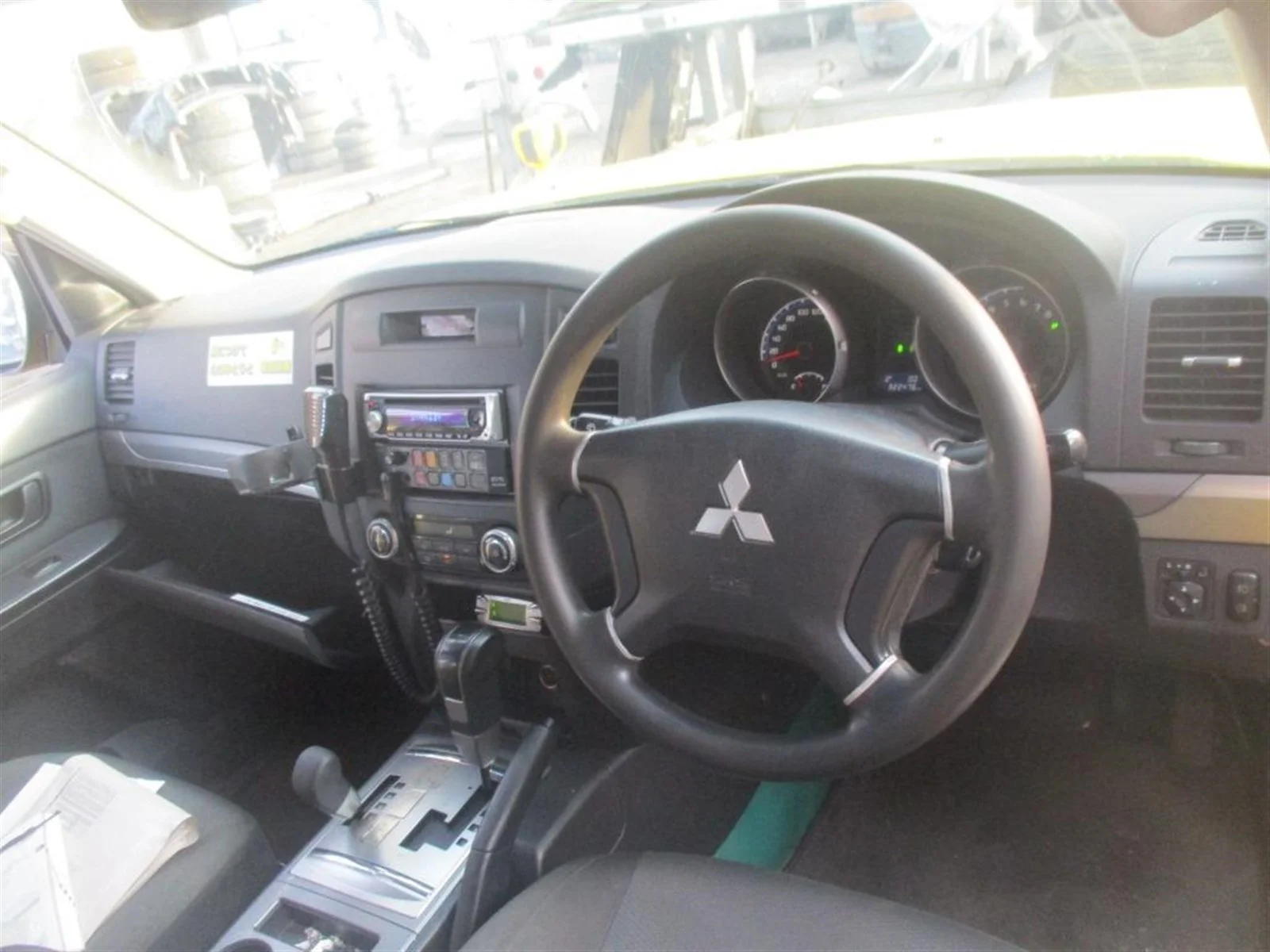 Продажа Mitsubishi Pajero 3.0 (178Hp) (6G72) 4WD AT по запчастям