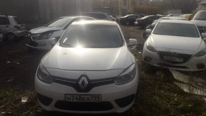 Продажа Renault Fluence 1.6 (106Hp) (K4M 838) FWD MT по запчастям