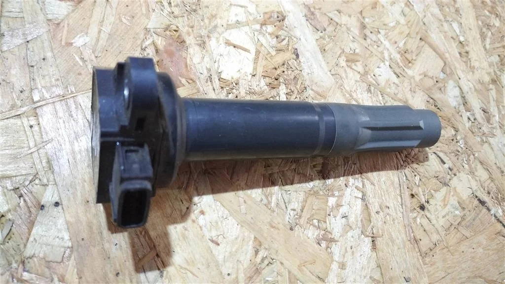 Б.у. катушка зажигания SUBARU LEGACY/ OUTBACK B14 SUBARU LEGACY/ OUTBACK B14