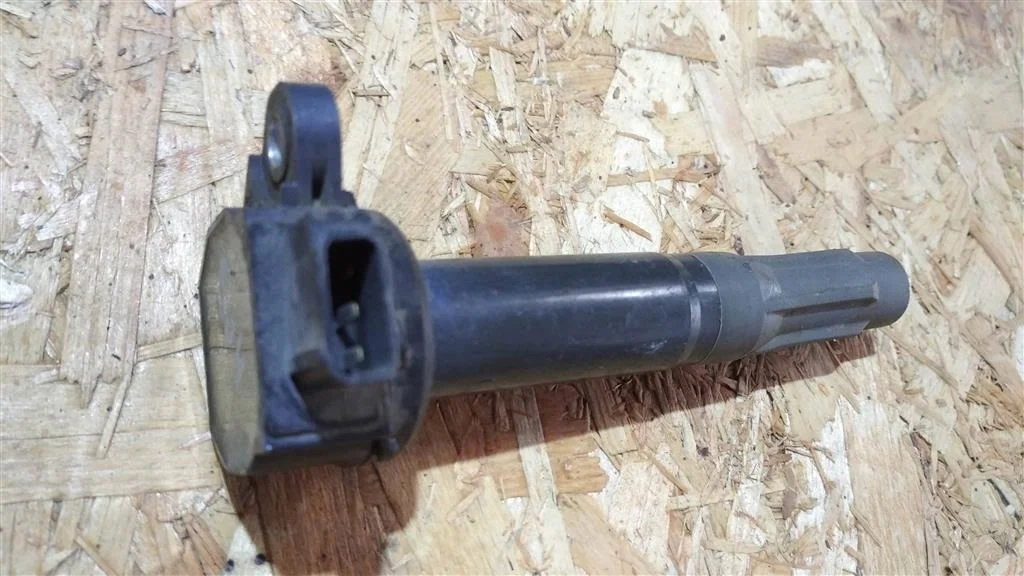 Б.у. катушка зажигания SUBARU LEGACY/ OUTBACK B14 SUBARU LEGACY/ OUTBACK B14