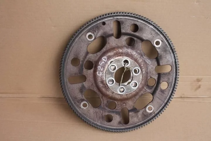 Б.у. маховик NISSAN SERENA C25 NISSAN SERENA C25