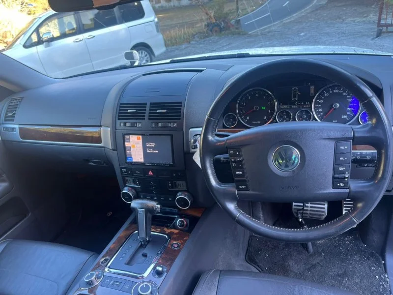 Продажа Volkswagen Touareg 4.2 (350Hp) (BAR) 4WD AT по запчастям