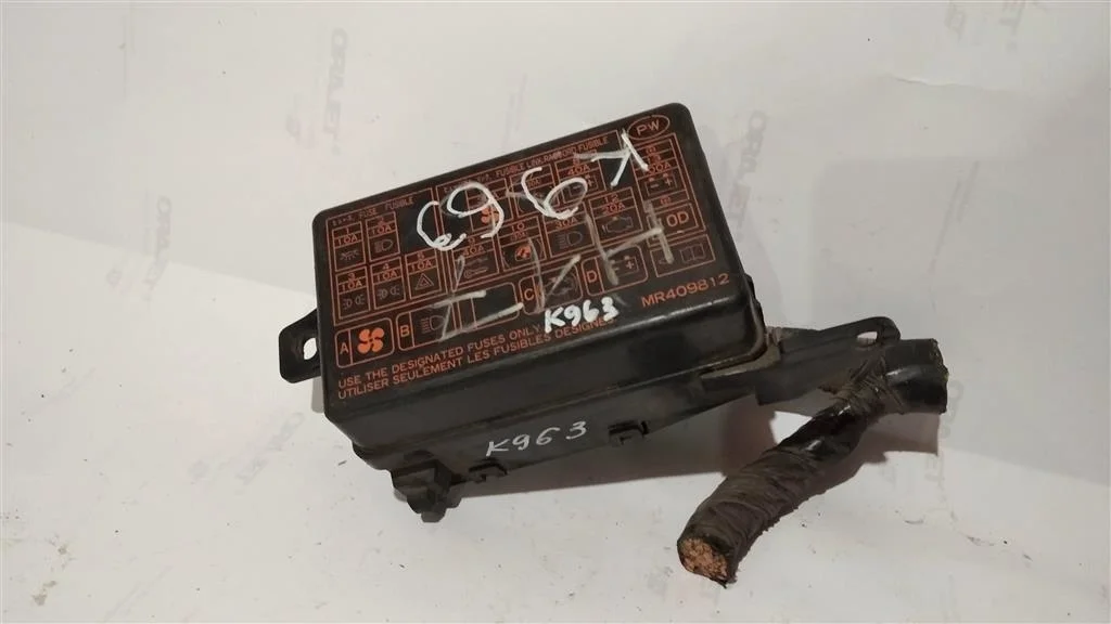 Б.у. блок предохранителей основной MITSUBISHI PAJERO SPORT K96W MITSUBISHI PAJERO SPORT K96W