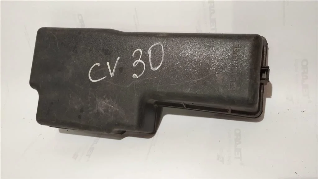 Б.у. крышка блока предохранителей TOYOTA CAMRY V30 ACV30 TOYOTA CAMRY V30 ACV30