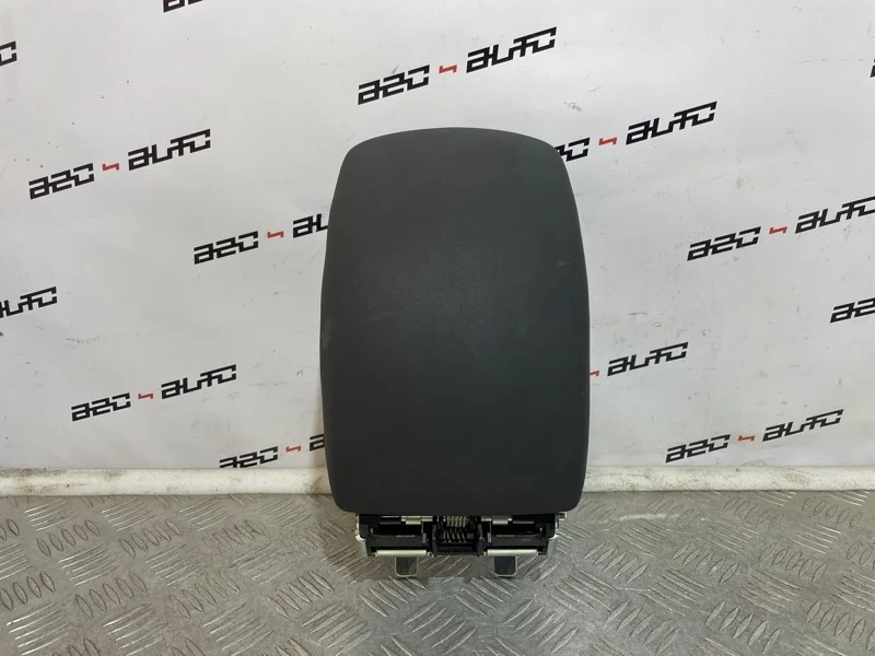 Подлокотник Citroen C4 2011 7591TJ B7