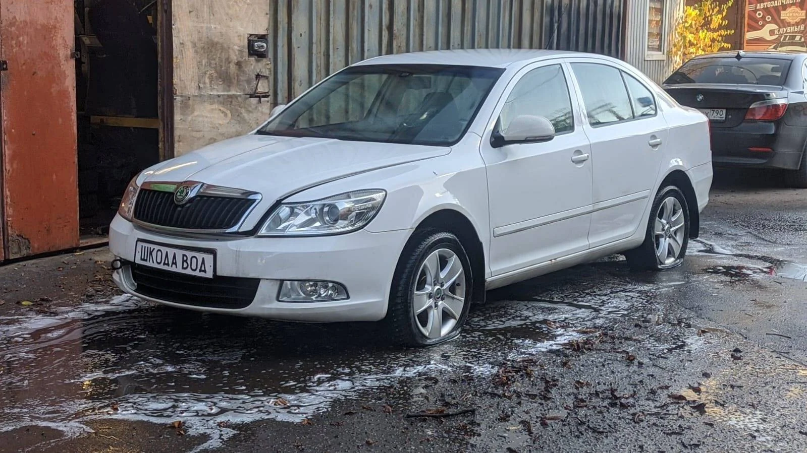 Продажа Skoda Octavia 1.6 (102Hp) (BSE) FWD MT по запчастям