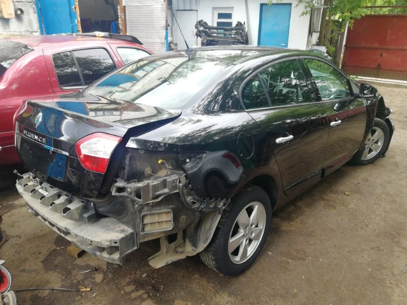 Продажа Renault Fluence 1.6 (106Hp) (K4M 839) FWD AT по запчастям