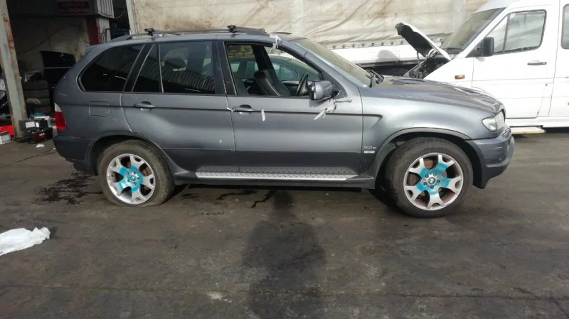Продажа BMW X5 3.0D (184Hp) (M57D30) 4WD AT по запчастям