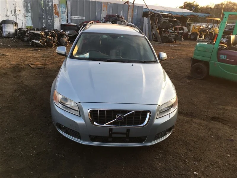 Продажа Volvo V70 2.5 (200Hp) (B5254T6) FWD MT по запчастям