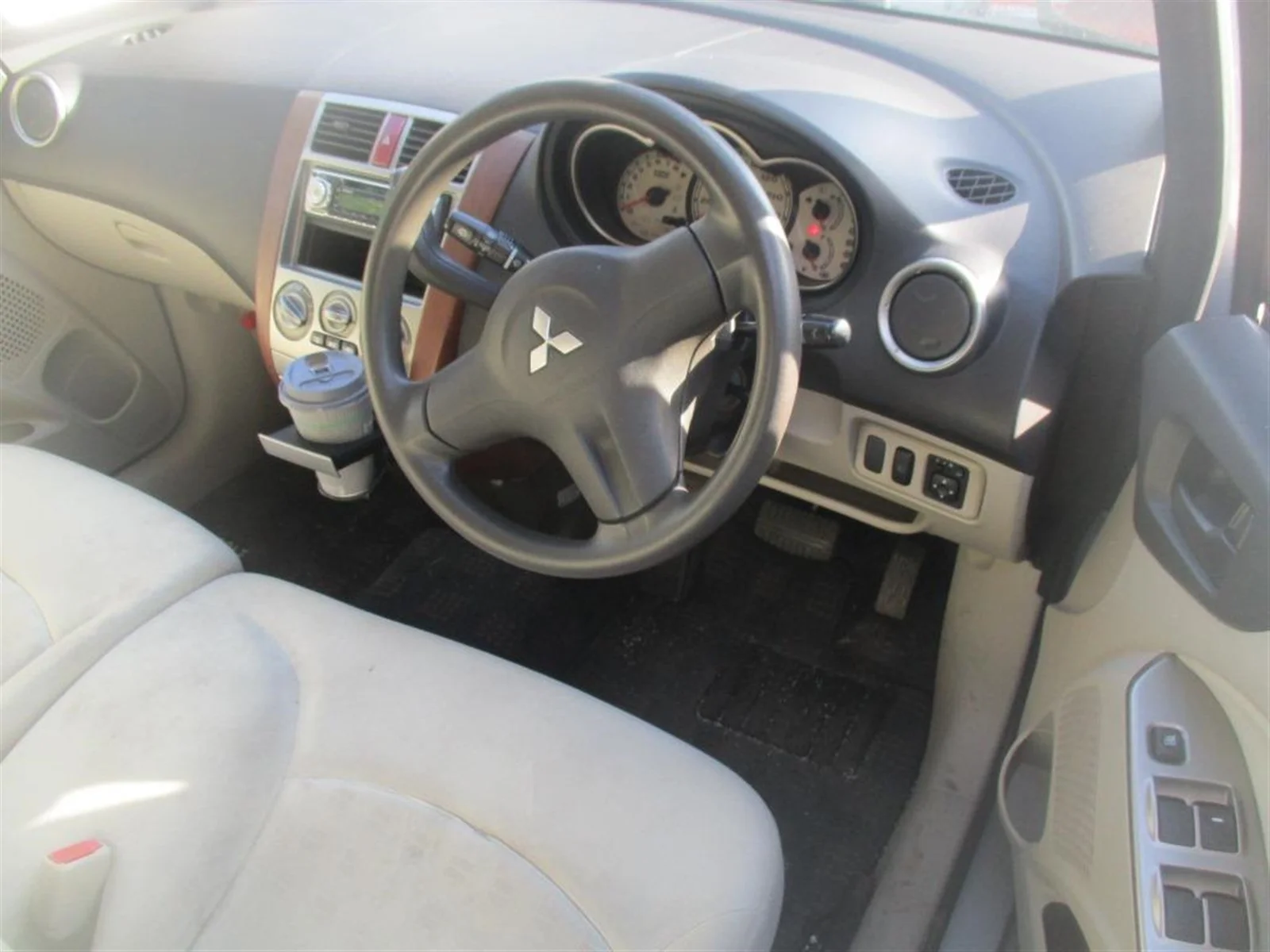 Продажа Mitsubishi Colt 1.3 (90Hp) (4G19) FWD CVT по запчастям