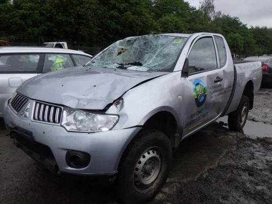 Продажа Mitsubishi L200 2.4D (154Hp) (4N15) 4WD AT по запчастям