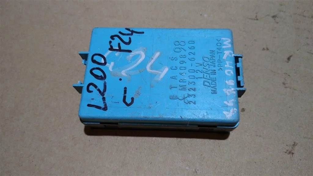 Б.у. блок комфорта MITSUBISHI L200 K74T MITSUBISHI L200 K74T