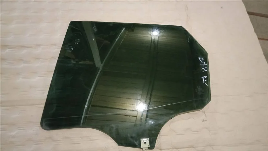 Б.у. стекло двери MAZDA CX7 ER8 MAZDA CX7 ER8