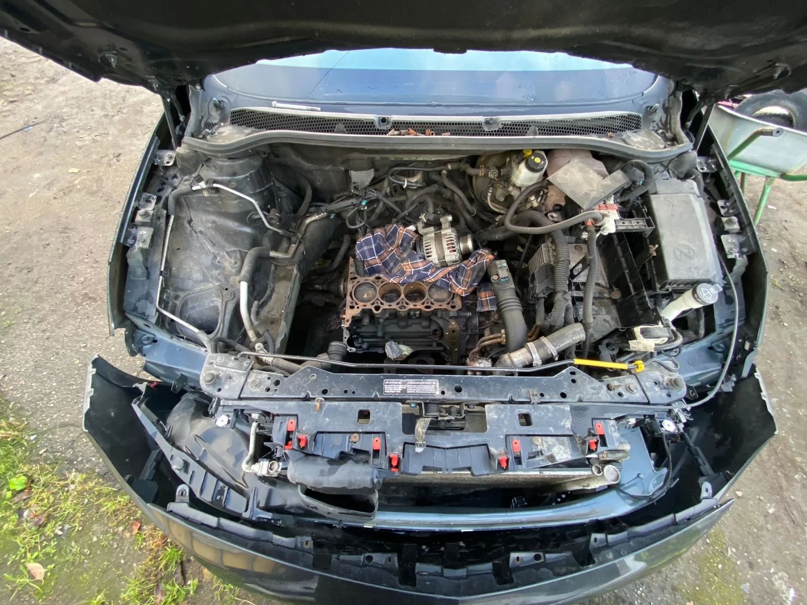 Подрамник двигателя Opel Astra J Хэтчбек 2009-2017