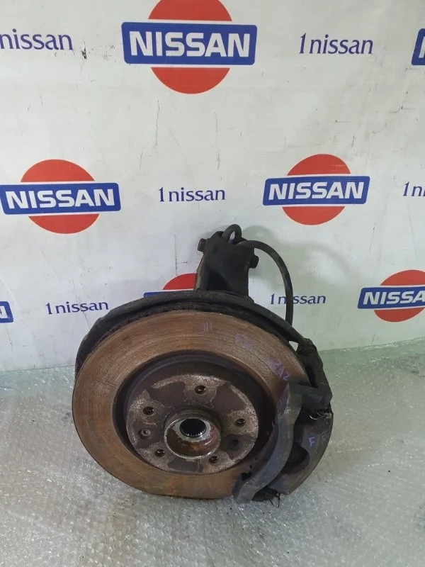 Кулак поворотный Nissan Qashqai 2014 400144EA0A J11 HRA2, передний правый