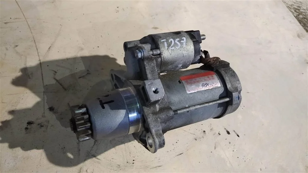 Б.у. стартер TOYOTA AVENSIS AZT250 TOYOTA AVENSIS AZT250