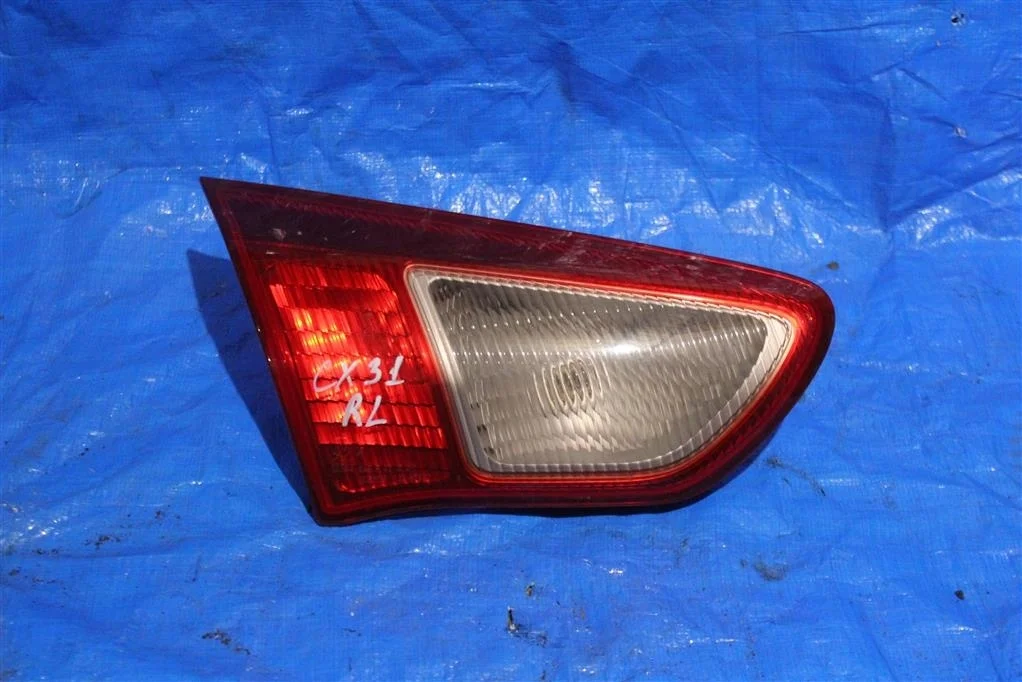 Б.у. фонарь внутренний MITSUBISHI LANCER CX3A MITSUBISHI LANCER CX3A