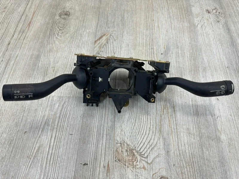 Подрулевой переключатель VW Touareg 2003-2010 7L