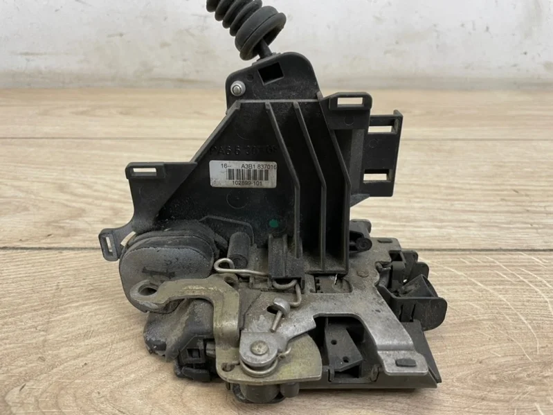 Замок двери VW Transporter T5 2003-2015 7H