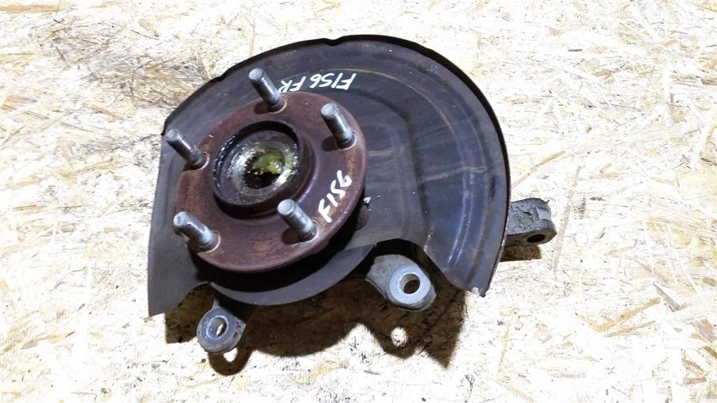 Б.у. кулак поворотный NISSAN JUKE F15E NISSAN JUKE F15E