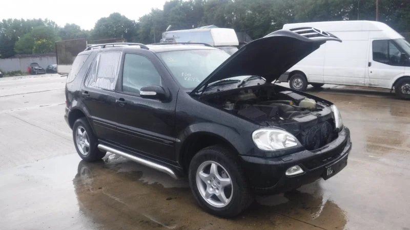 Продажа Mercedes-Benz M class 3.7 (235Hp) (112.970) 4WD AT по запчастям