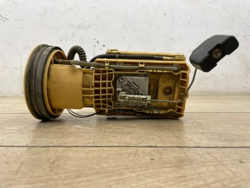 Топливный насос VW Transporter T5 2003-2010 7H
