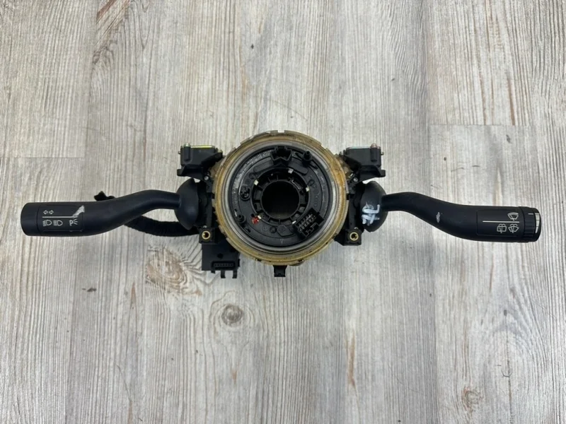 Подрулевой переключатель сборе VW Touareg 2003-2010 7L