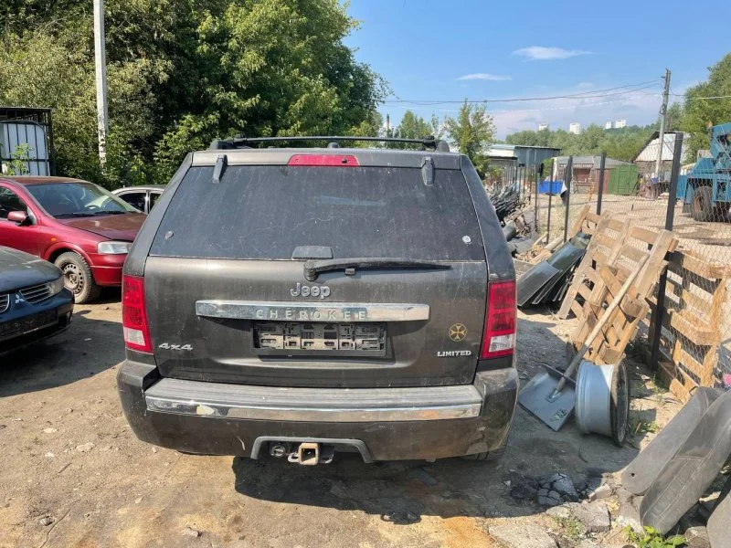 Продажа Jeep Grand Cherokee 4.7 (225Hp) (EVA) 4WD AT по запчастям