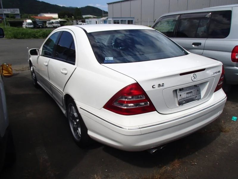 Продажа Mercedes-Benz C class 3.2 (354Hp) (112.961) RWD AT по запчастям